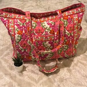 Vera Bradley Large tote
